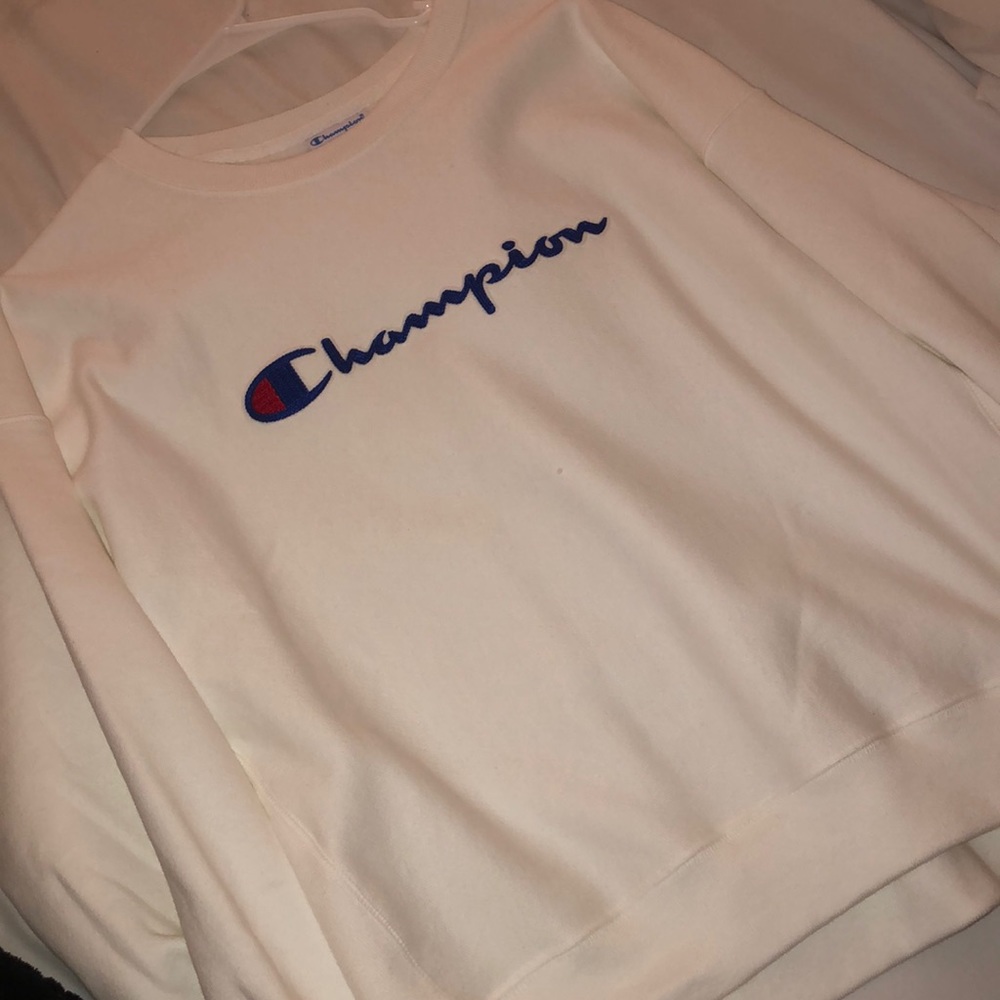 white champion sweatshirt